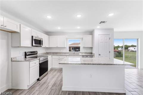 731 Anaconda Ave S, Lehigh Acres FL - photo 14 of 19