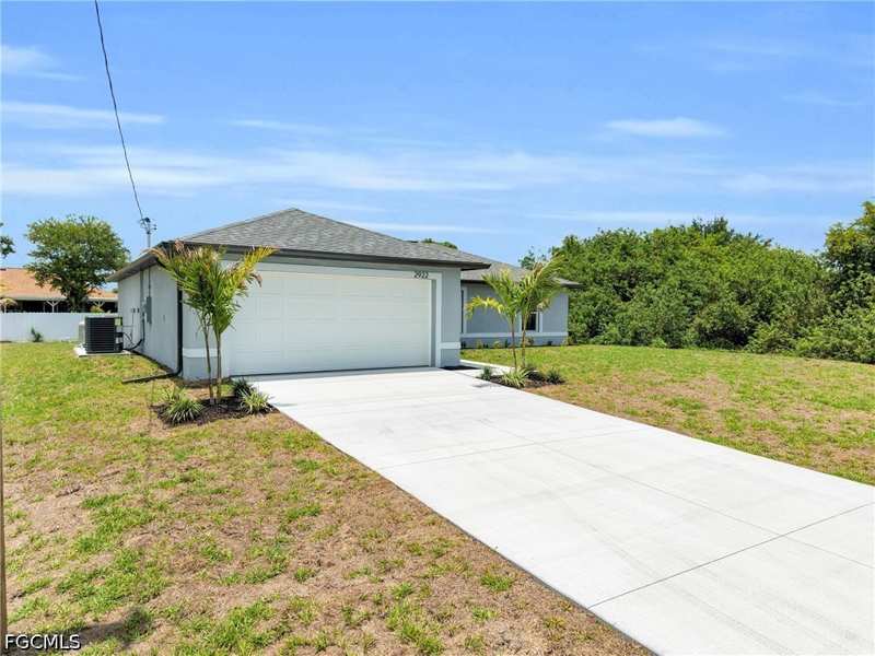 3 bedroom SingleFamilyResidence at 1808 NE 44th St, Cape Coral, Cape Coral — photo 1