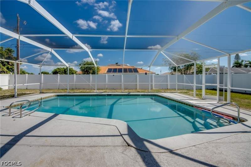 5 bedroom SingleFamilyResidence at 1131 SE 34th St, Cape Coral, Cape Coral — photo 3