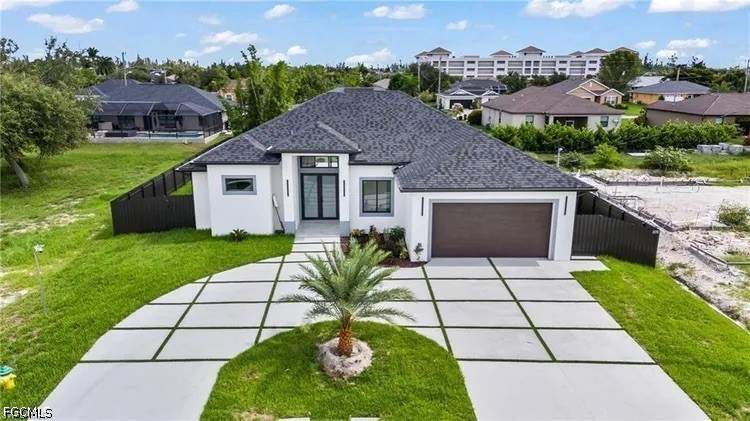 4 bedroom SingleFamilyResidence at 1809 SW Trafalgar Pkwy, Cape Coral, Cape Coral — photo 2