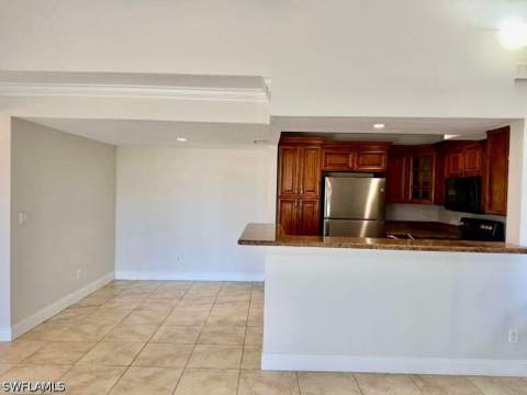 169 Santa Clara Dr 11, Naples FL - photo 10 of 40