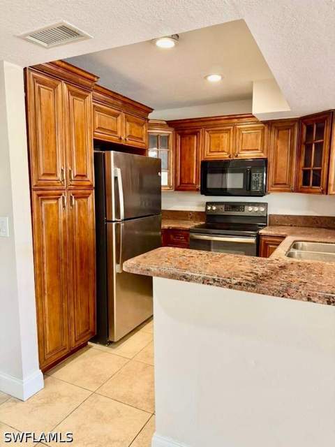 169 Santa Clara Dr 11, Naples FL - photo 6 of 40