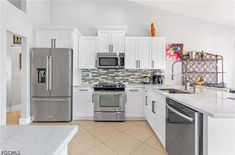 2101 SW 29th Ter, Cape Coral FL - photo 7 of 37