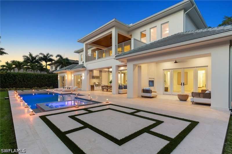5 bedroom SingleFamilyResidence at 1985 Crayton Rd, Moorings, Naples — photo 1