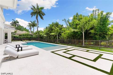 1985 Crayton Rd, Naples FL - photo 13 of 17