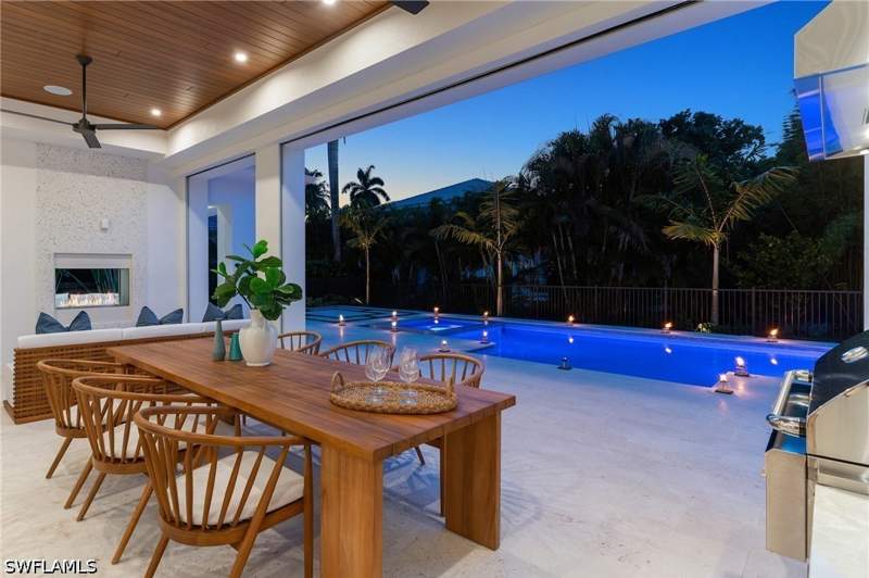 5 bedroom SingleFamilyResidence at 1985 Crayton Rd, Moorings, Naples — photo 2