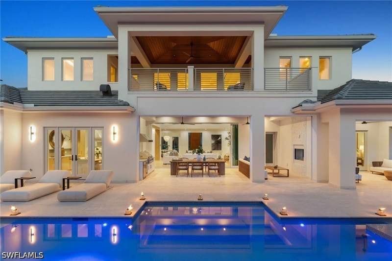 5 bedroom SingleFamilyResidence at 1985 Crayton Rd, Moorings, Naples — photo 3