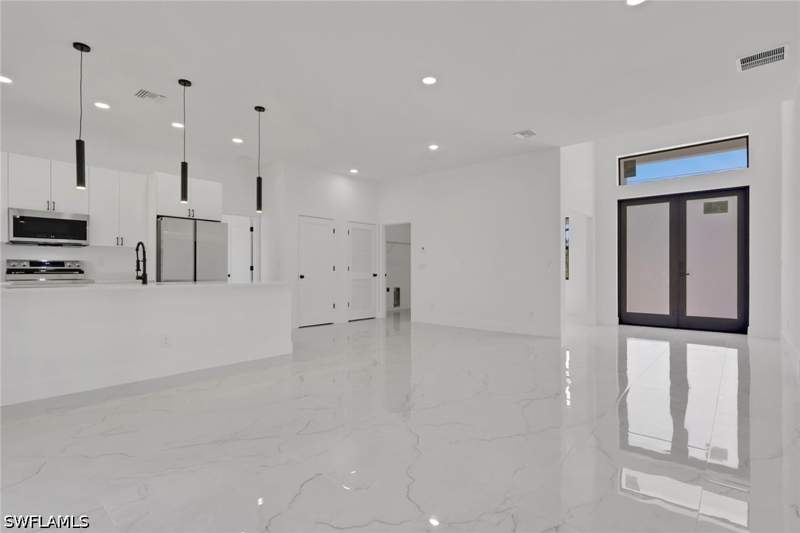 3 bedroom SingleFamilyResidence at 746 Colyer St E, Lehigh Acres, Lehigh Acres — photo 5
