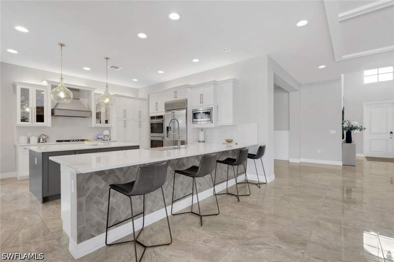 6 bedroom SingleFamilyResidence at 4541 Azalea Dr, Stonecreek, Naples — photo 5