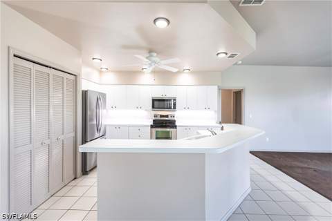 8361 Trentwood Ct, Fort Myers FL - photo 13 of 48