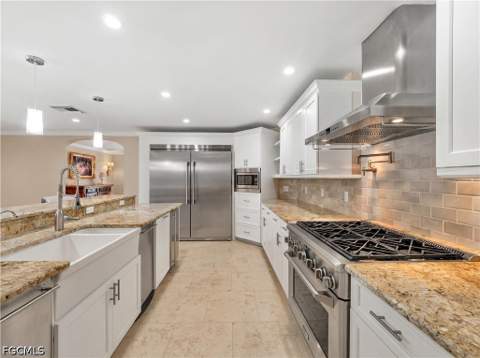 13580 Brynwood Ln, Fort Myers FL - photo 17 of 50