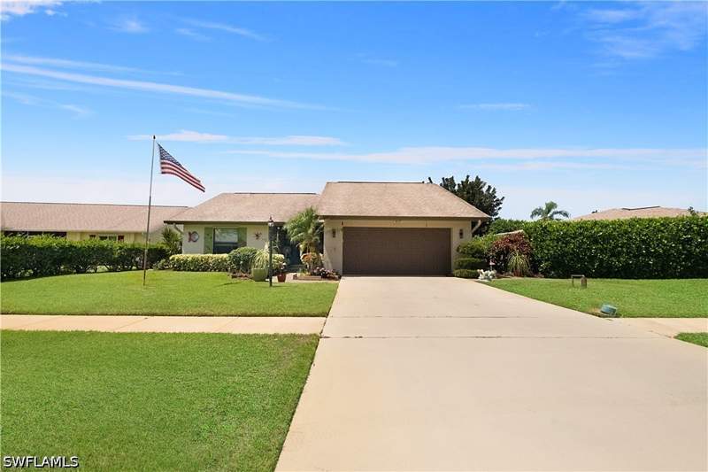 2 bedroom SingleFamilyResidence at 104 Brittany Ct, Riviera Colony Golf Estates, Naples — photo 3