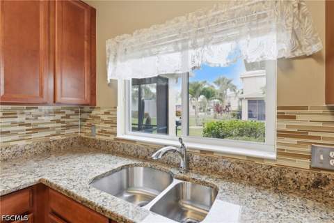 3818 Clearbrook Ln, Fort Myers FL - photo 11 of 47