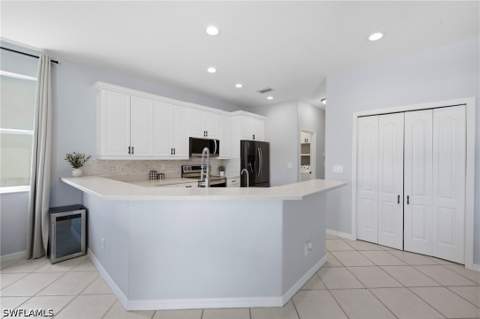 12445 Muddy Creek Ln, Fort Myers FL - photo 16 of 50