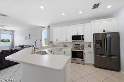 12445 Muddy Creek Ln, Fort Myers FL - photo 17 of 50