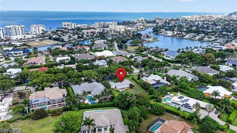 2 bedroom SingleFamilyResidence at 1608 Crayton Rd, Coquina Sands, Naples — photo 1