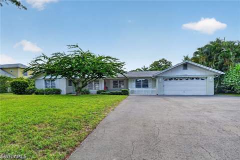 1608 Crayton Rd, Naples FL - photo 7 of 33