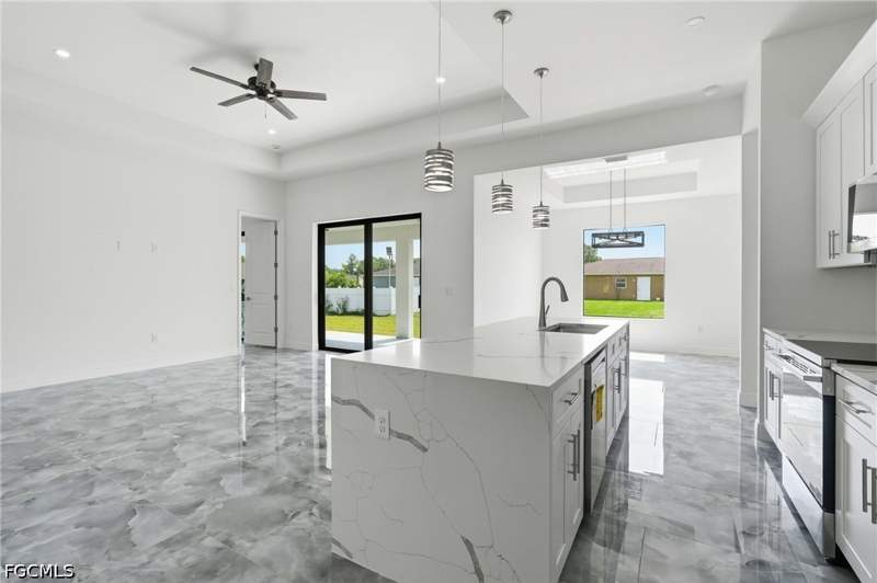 3 bedroom SingleFamilyResidence at 7019 Palpano Cir, Port Labelle, Labelle — photo 4