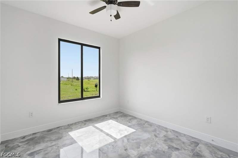3 bedroom SingleFamilyResidence at 7019 Palpano Cir, Port Labelle, Labelle — photo 5