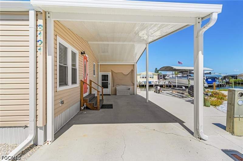2 bedroom ManufacturedHome at 3121 Binnacle Ln, Cherry Estates, St James City — photo 4