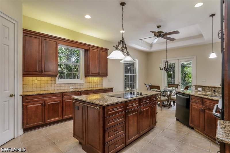 3 bedroom SingleFamilyResidence at 3155 Santorini Ct, Santorini Villas, Naples — photo 5