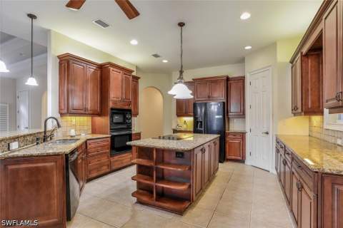 3155 Santorini Ct, Naples FL - photo 6 of 23