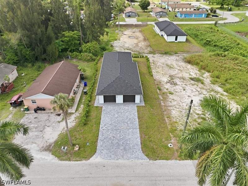4 bedroom SingleFamilyResidence at 4030 Washington Ave, Delay Park, Fort Myers — photo 3
