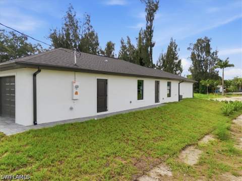 4030 Washington Ave, Fort Myers FL - photo 7 of 25