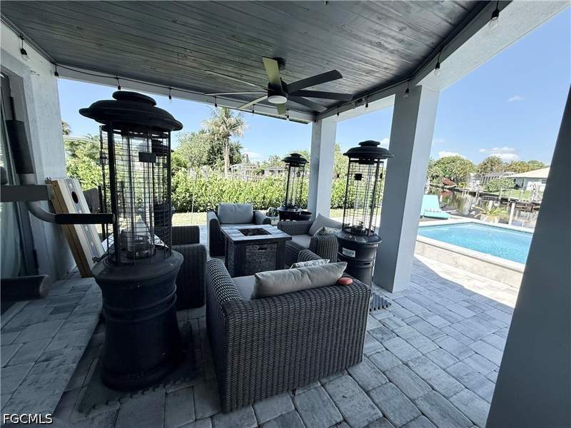 3 bedroom SingleFamilyResidence at 122 E North Shore Ave, North Fort Myers, North Fort Myers — photo 4