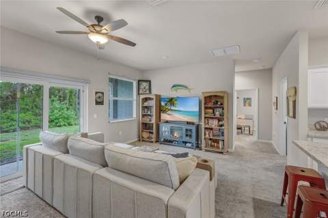 670 Nimitz Blvd, Lehigh Acres FL - photo 11 of 37