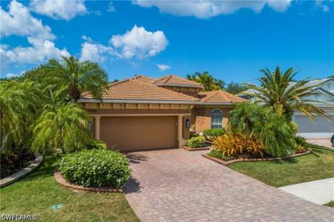 19748 Maddelena Cir, Estero FL - photo 12 of 44