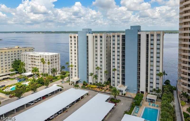 2 bedroom Condominium at 1901 Clifford St 1003, Sunset Vista, Fort Myers — photo 1