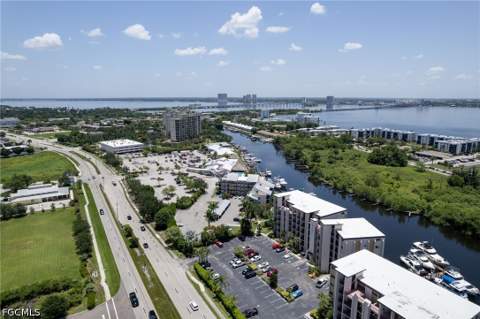 3458 Hancock Bridge Pkwy 114, North Fort Myers FL - photo 7 of 31