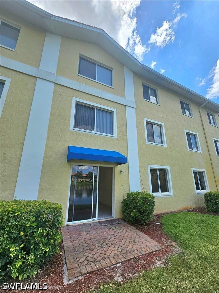 2 bedroom Condominium at 8284 Key Royal Cir 1312, Key Royal Condominiums, Naples — photo 5