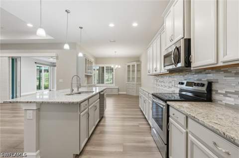 10240 Avonleigh Dr, Bonita Springs FL - photo 19 of 50