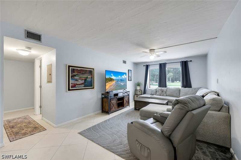 2 bedroom Condominium at 1400 Green Valley Cir 1002, Springwood, Naples — photo 1