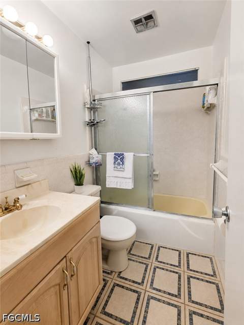2214 Gladiola Dr, Lehigh Acres FL - photo 10 of 14