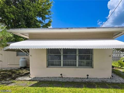 2214 Gladiola Dr, Lehigh Acres FL - photo 13 of 14