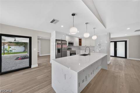 1408 SW 49th St, Cape Coral FL - photo 14 of 42