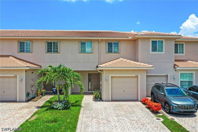 3 bedroom Townhouse at 3916 Cherrybrook Loop, Townhomes Of San Simeon, Fort Myers — photo 2