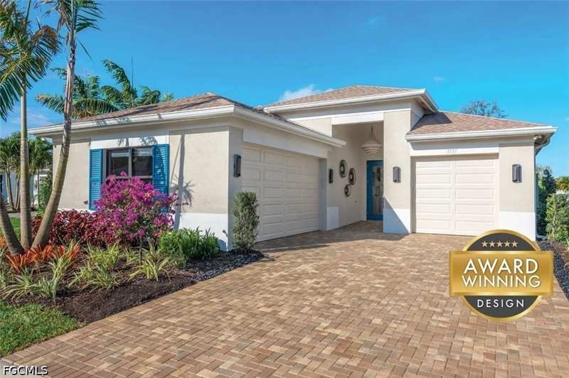 3 bedroom SingleFamilyResidence at 3783 Gilmores Pl, Valencia Harbor, Fort Myers — photo 1