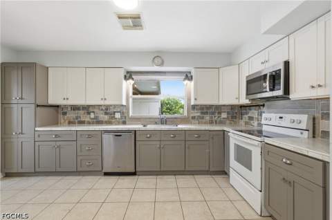 4430 Orange Grove Blvd, North Fort Myers FL - photo 12 of 35