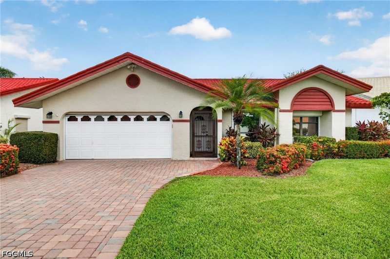 2 bedroom SingleFamilyResidence at 13235 Oak Hill Loop, Single Family Village, Fort Myers — photo 1