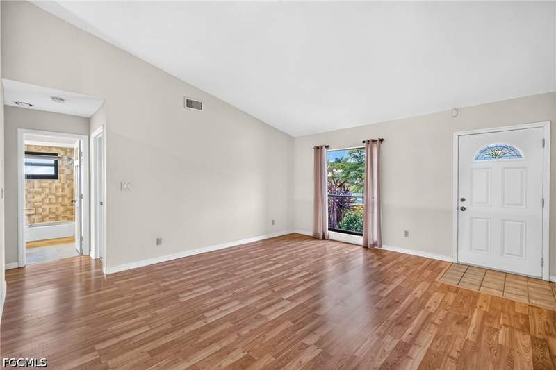 2 bedroom SingleFamilyResidence at 13235 Oak Hill Loop, Single Family Village, Fort Myers — photo 4