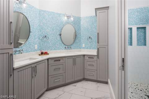 2036 Laguna Way, Naples FL - photo 16 of 50