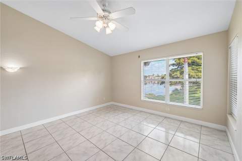 349 Dover Pl 203, Naples FL - photo 14 of 44