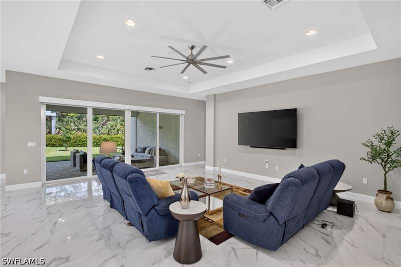 3 bedroom SingleFamilyResidence at 12069 Mimosa St, Valencia Trails, Naples — photo 2