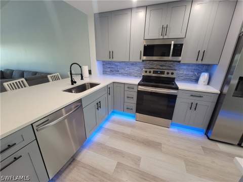 1190 Yesica Ann Cir B-204, Naples FL - photo 6 of 20