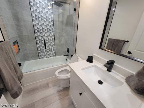 1190 Yesica Ann Cir B-204, Naples FL - photo 8 of 20