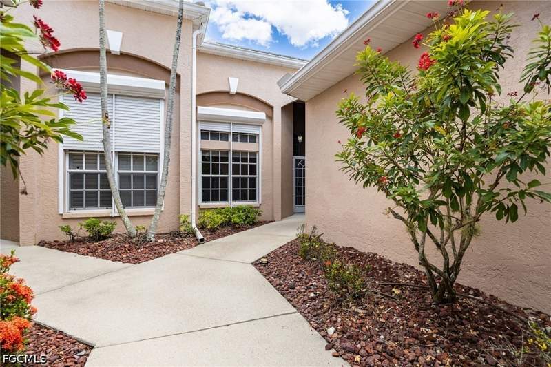 2 bedroom Attached at 14233 Patty Berg Dr, Cypress Lake Country Club, Fort Myers — photo 2